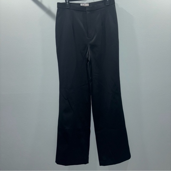 House of CB Amalia Black Satin Trousers | Size L+ - Picture 2 of 13